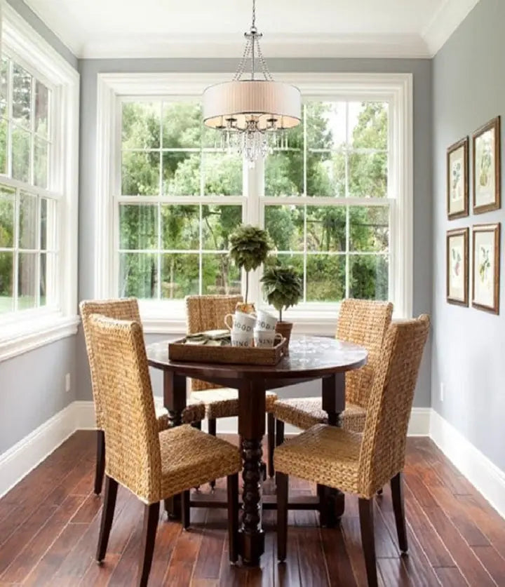 How to Create an Atmosphere in the Dining Room with Chandeliers